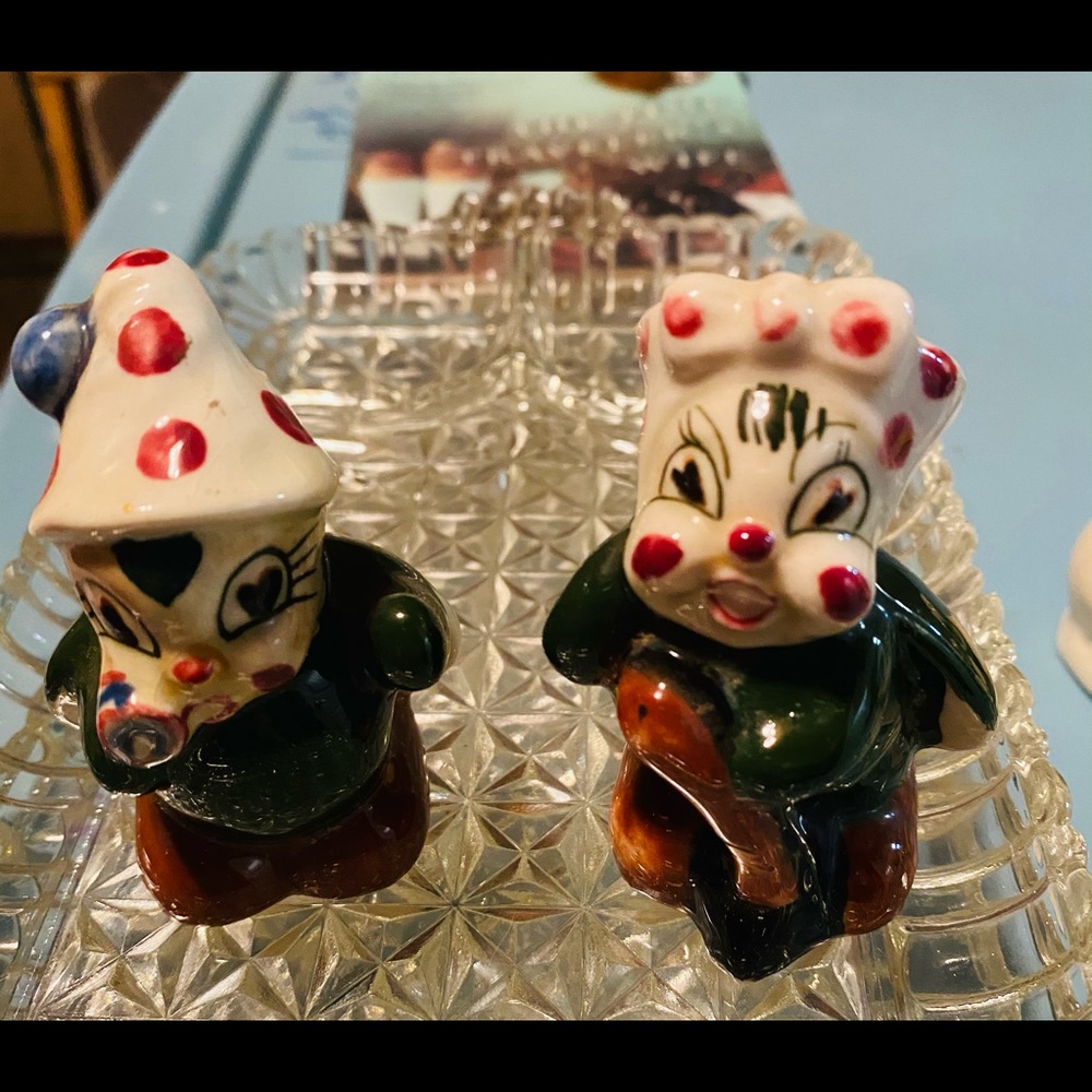 Antique salt pepper shakers